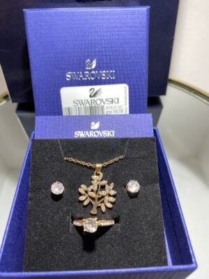Swarovski®Σετ 4 Τεμαχίων Από Ανοξείδωτο Ατσάλι cod-008